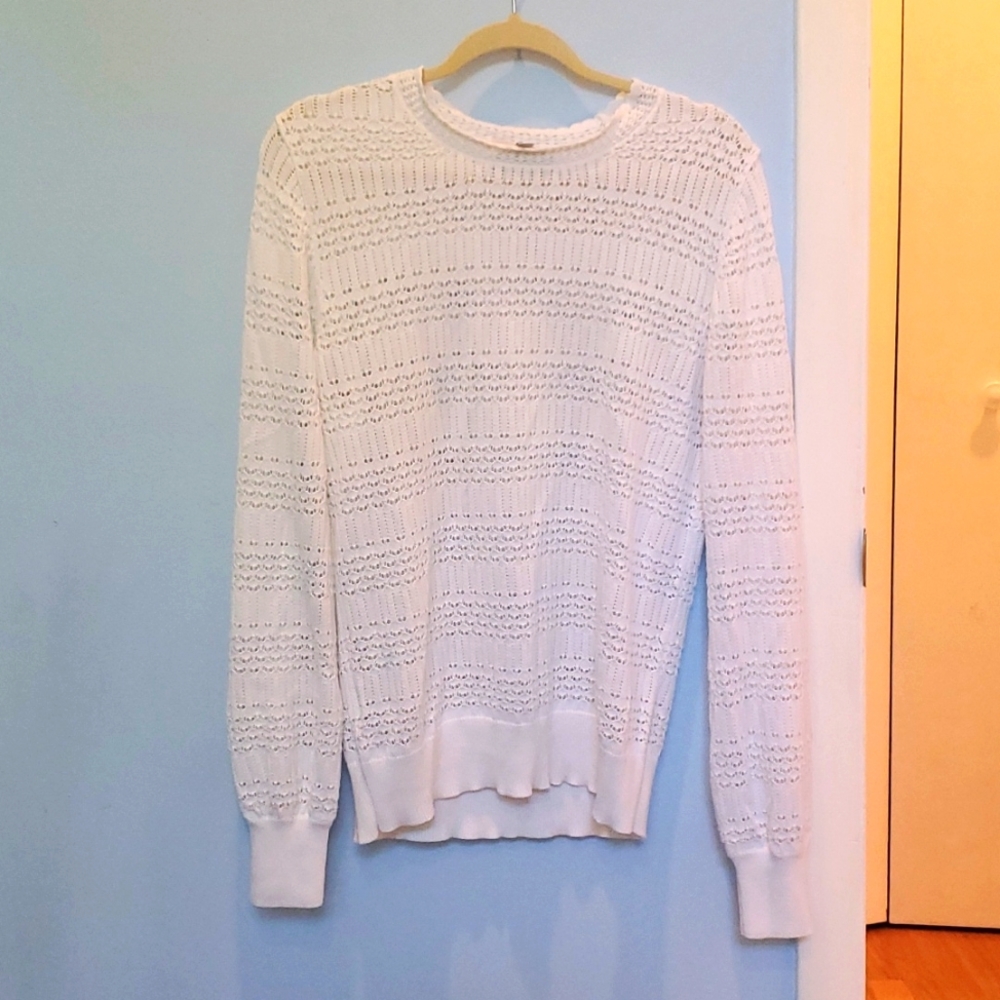 White loft crochet sweater